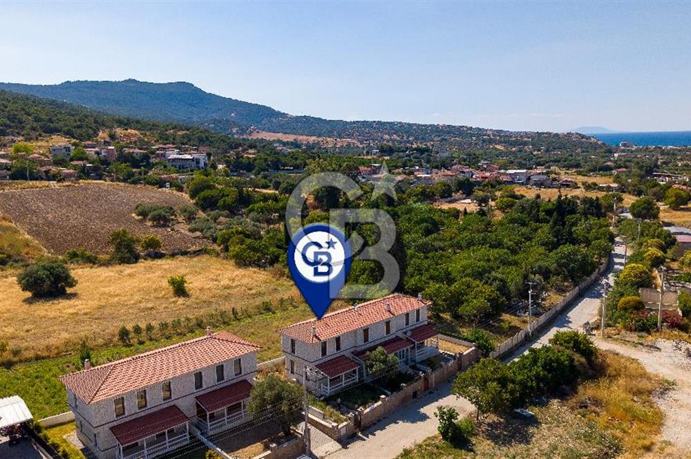 Foça Kozbeyli'de Satılık 2+1 Müstakil Bahçeli Villa