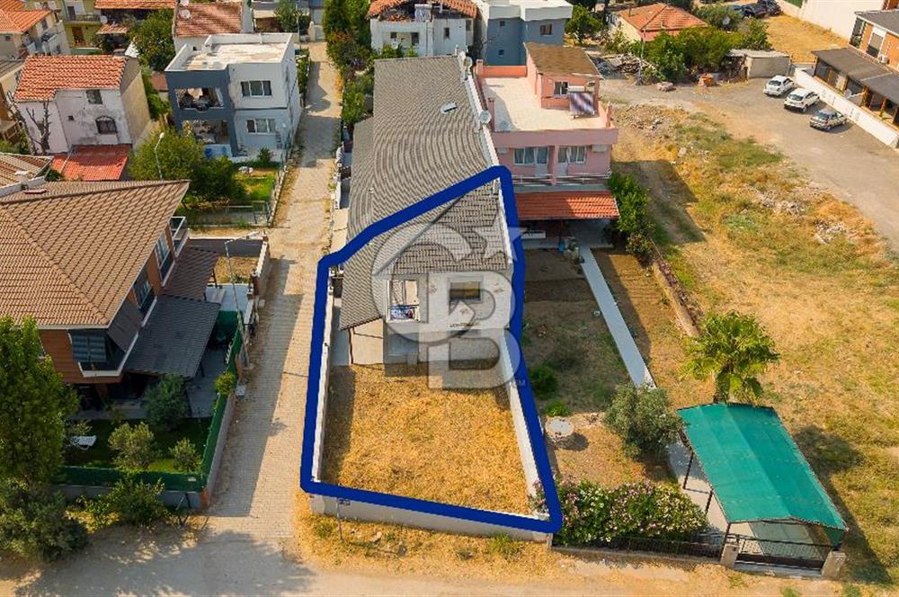 Foça Gencelli'de Satılık 2+1 Geniş Bahçeli Dubleks
