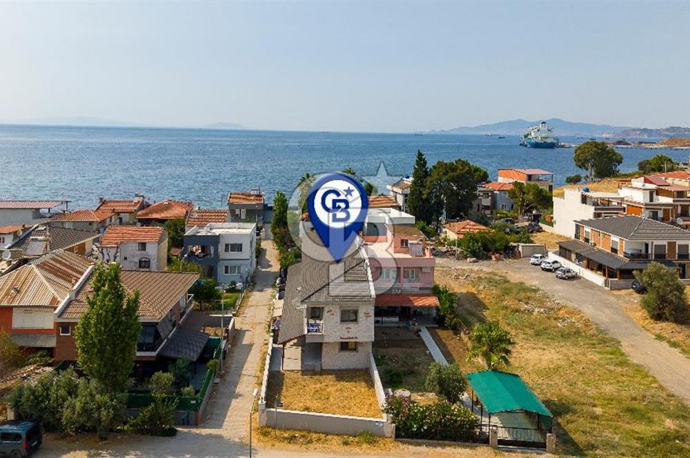 Foça Gencelli'de Satılık 2+1 Geniş Bahçeli Dubleks