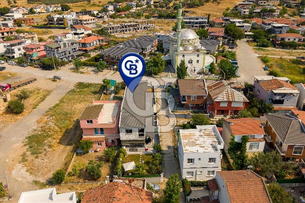 Foça Gencelli'de Satılık 2+1 Geniş Bahçeli Dubleks