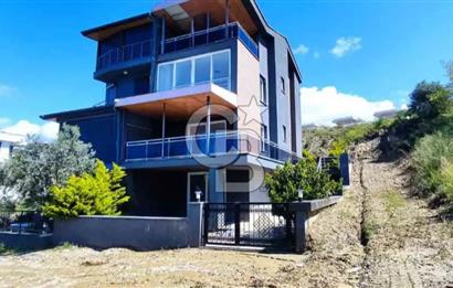 Kuşadası Soğucak'ta Deniz Manzaralı,Arsa Fiyatına Havuzlu Forlex