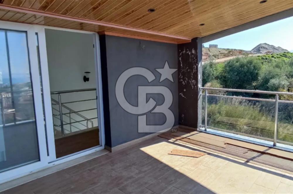 Kuşadası Soğucak'ta Deniz Manzaralı,Arsa Fiyatına Havuzlu Forlex