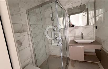 Kuşadasında 1000 m2 Arsa İçnde Deniz Manzaralı,Havuzlu Malikane