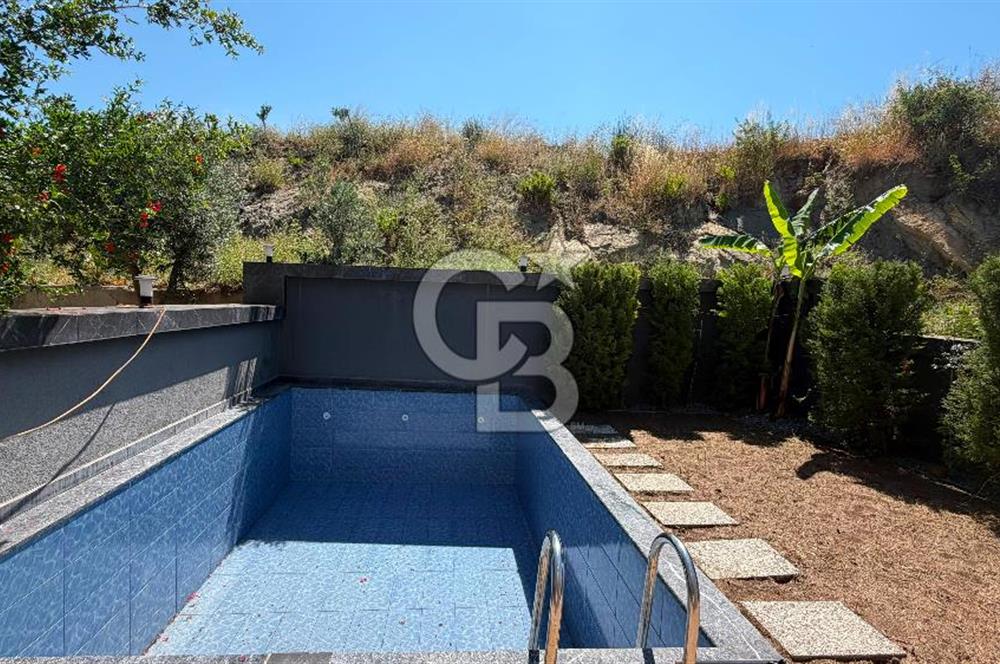 Kuşadası Soğucak'ta Deniz Manzaralı,Arsa Fiyatına Havuzlu Forlex