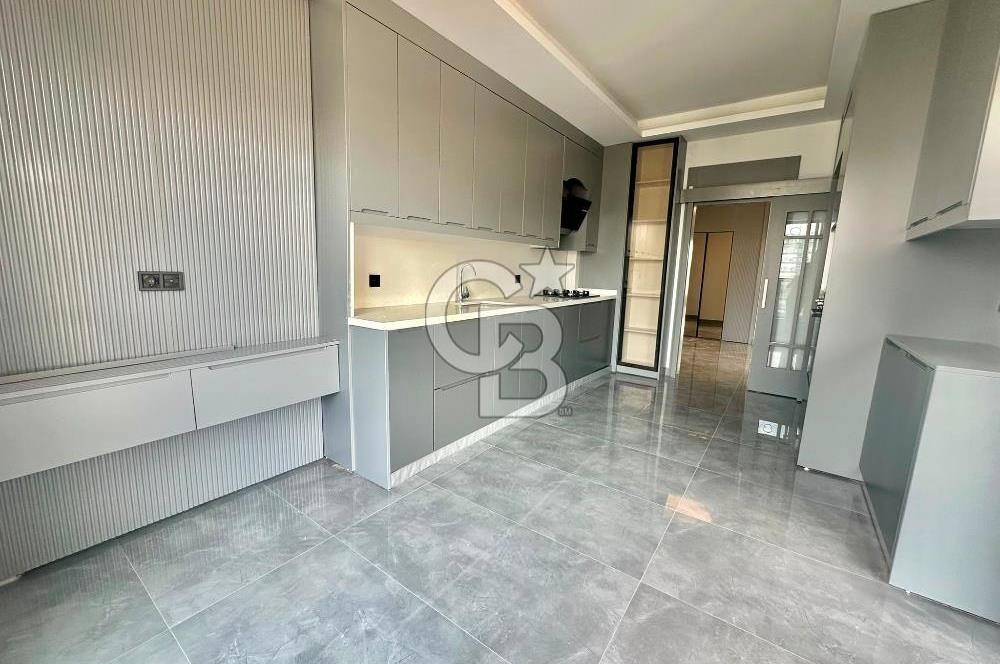 SEYHAN SELVİDEN BAĞLICA MERMEROĞLU CADDESİNDE SIFIR SATILIK 4+1