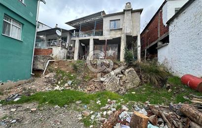 KAVACIK KÖY İÇERİSİNDE SATILIK 2 KATLI İMARLI TAŞ EV