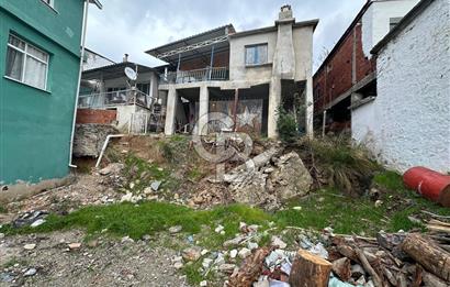 KAVACIK KÖY İÇERİSİNDE SATILIK 2 KATLI İMARLI TAŞ EV