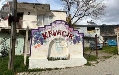 KAVACIK KÖY İÇERİSİNDE SATILIK 2 KATLI İMARLI TAŞ EV