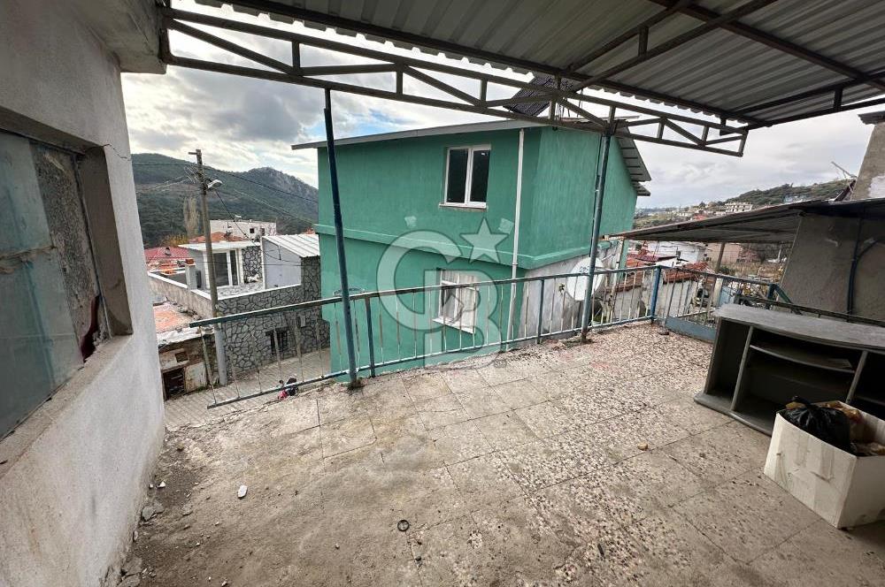 KAVACIK KÖY İÇERİSİNDE SATILIK 2 KATLI İMARLI TAŞ EV