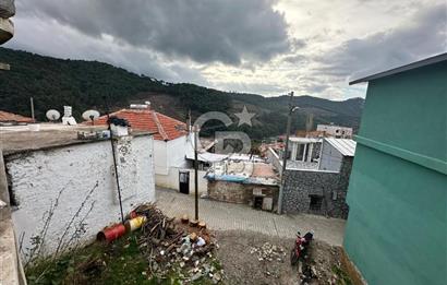 KAVACIK KÖY İÇERİSİNDE SATILIK 2 KATLI İMARLI TAŞ EV