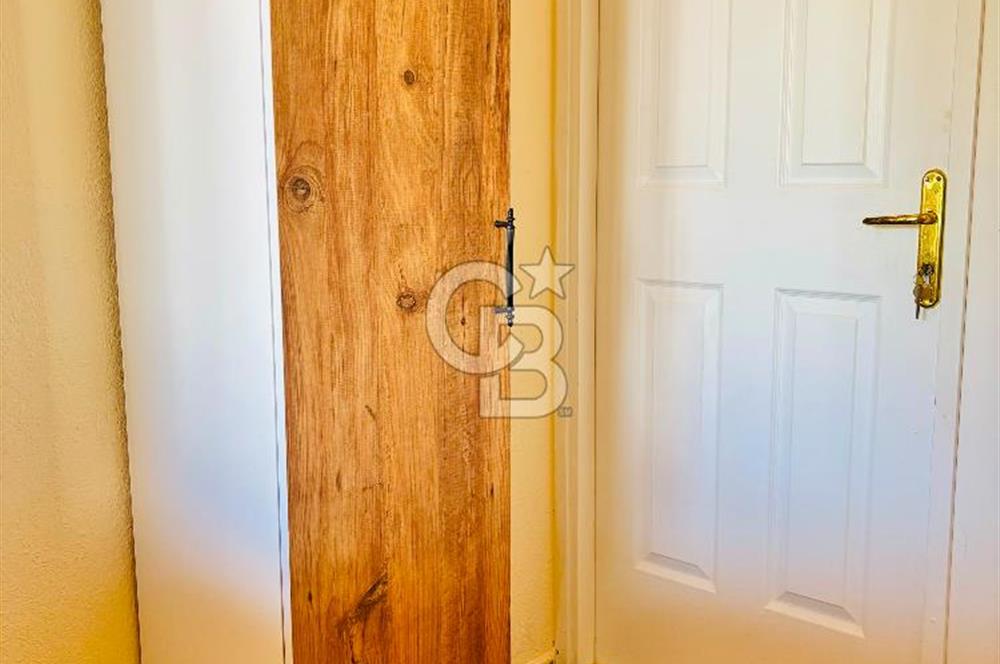 ORTAKENT MERKEZDE 1+1 ÜST KAT DAİRE