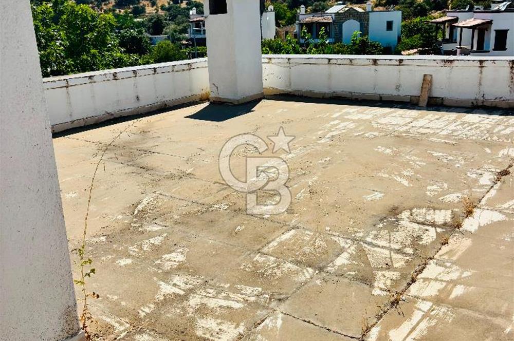 ORTAKENT MERKEZDE 1+1 ÜST KAT DAİRE