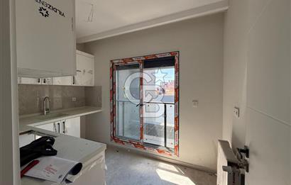 Bayraklı Manavkuyu'da Galen Hast. Karşısı Sıfır 2+1