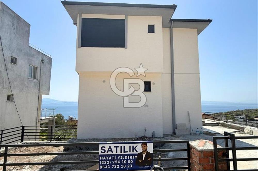 Panoramik Deniz Manzaralı Villa