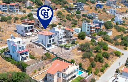 Panoramik Deniz Manzaralı Villa