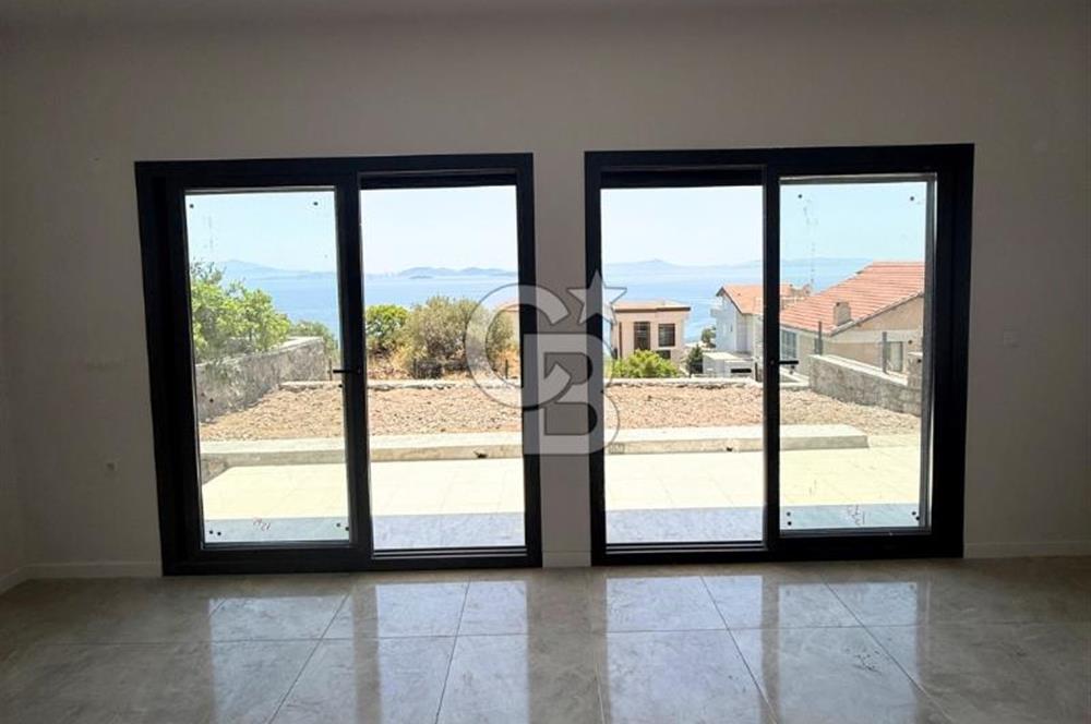 Panoramik Deniz Manzaralı Villa
