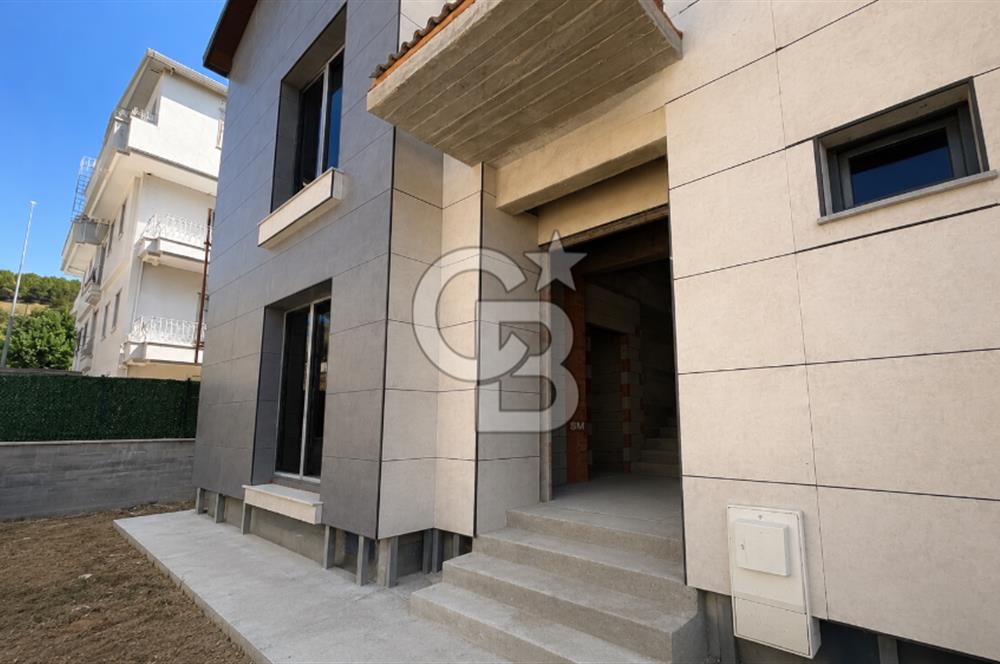 YAŞAMKENT MERKEZİ LOKASYONDA NATAMAM SATILIK KOMPLE BİNA