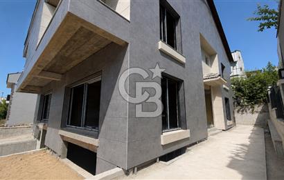YAŞAMKENT MERKEZİ LOKASYONDA NATAMAM SATILIK KOMPLE BİNA