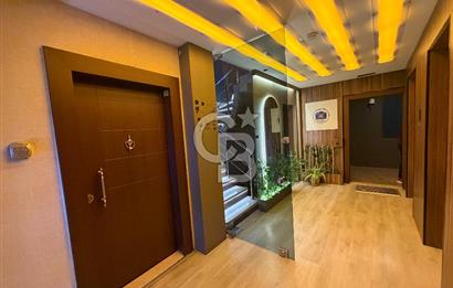 HALIC MANZARALI VE TERASLI! PLAZADA SATILIK PRESTIJLI OFIS