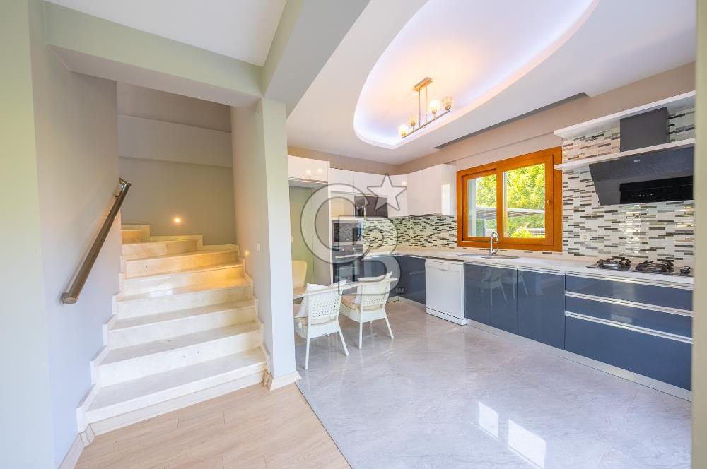 TEOS MARİNAYA YÜRÜME MESAFESİNDE TAM MÜSTAKİL 4+1 VİLLA