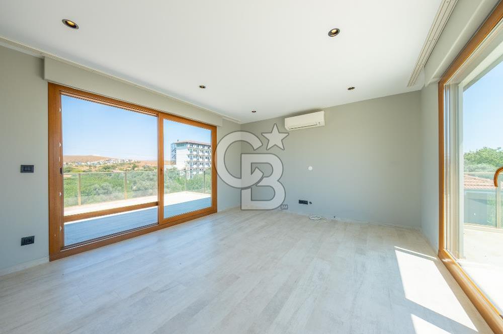 TEOS MARİNAYA YÜRÜME MESAFESİNDE TAM MÜSTAKİL 4+1 VİLLA