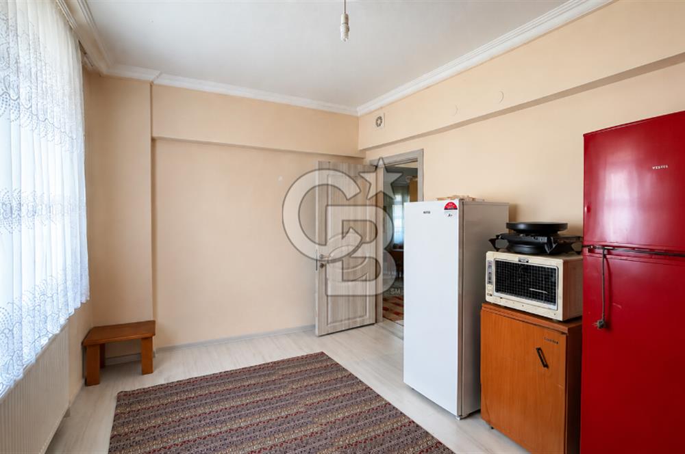 SİNCAN YENİKENT FEVZİ ÇAKMAK CADDE ÜZERİ SATILIK GENİŞ 3+1 DAİRE
