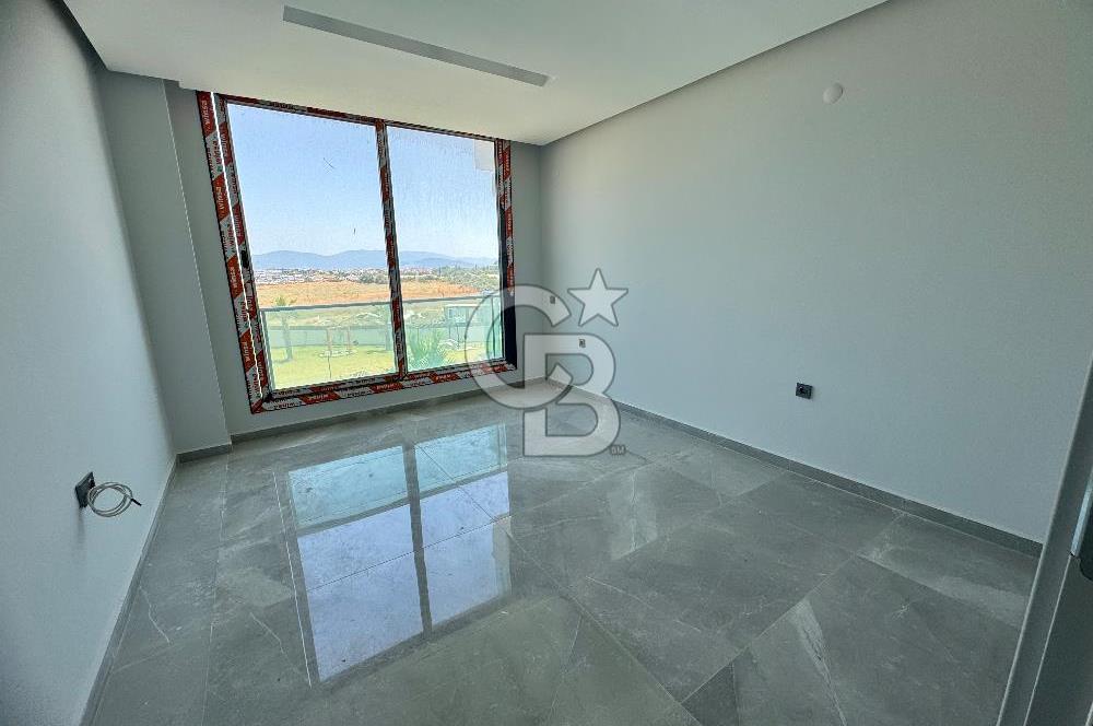 Altınkum’da Havuzlu Site içinde Kiralık 2+1 Daire 