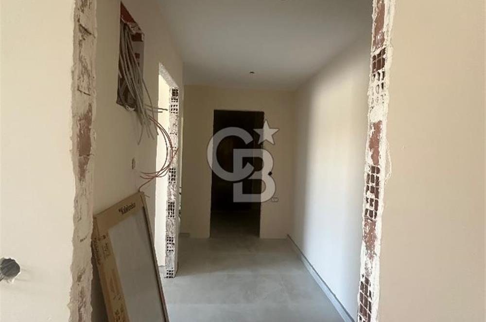 Barbaros Mahallesinde Satılık 2+1 Ferah Güney Cephe Net 80 m2