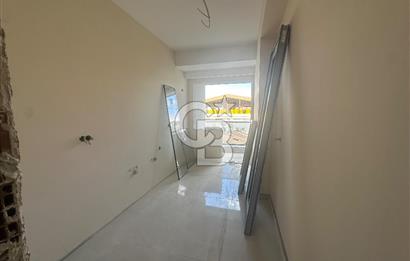 Barbaros Mahallesinde Satılık 2+1 Ferah Güney Cephe Net 80 m2