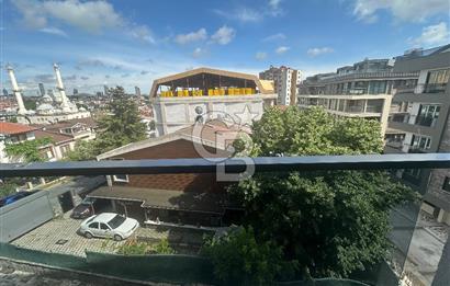 Barbaros Mahallesinde Satılık 2+1 Ferah Güney Cephe Net 80 m2