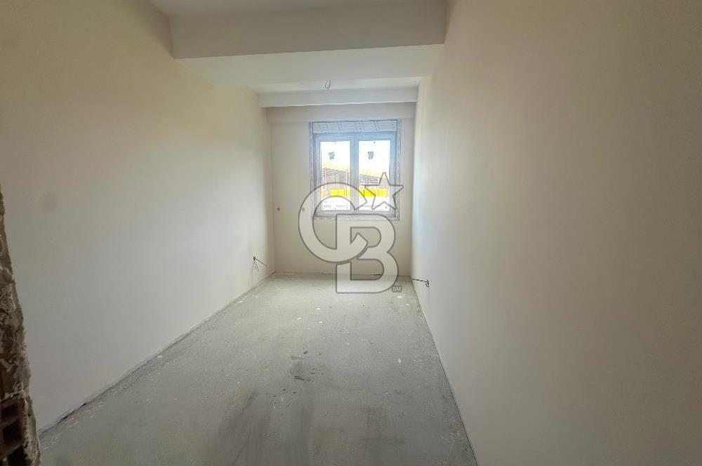 Barbaros Mahallesinde Satılık 2+1 Ferah Güney Cephe Net 80 m2