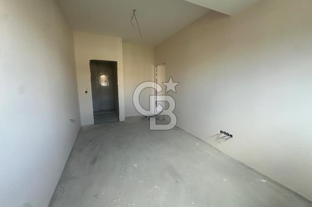 Barbaros Mahallesinde Satılık 2+1 Ferah Güney Cephe Net 80 m2