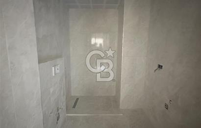 Barbaros Mahallesinde Satılık 2+1 Ferah Güney Cephe Net 80 m2