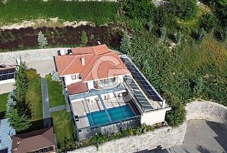 MEBUSKENT'DE GENİŞ BAHÇELİ HAVUZLU GÜNEŞ ENERJİLİ LÜKS VİLLA - 2 - 363932