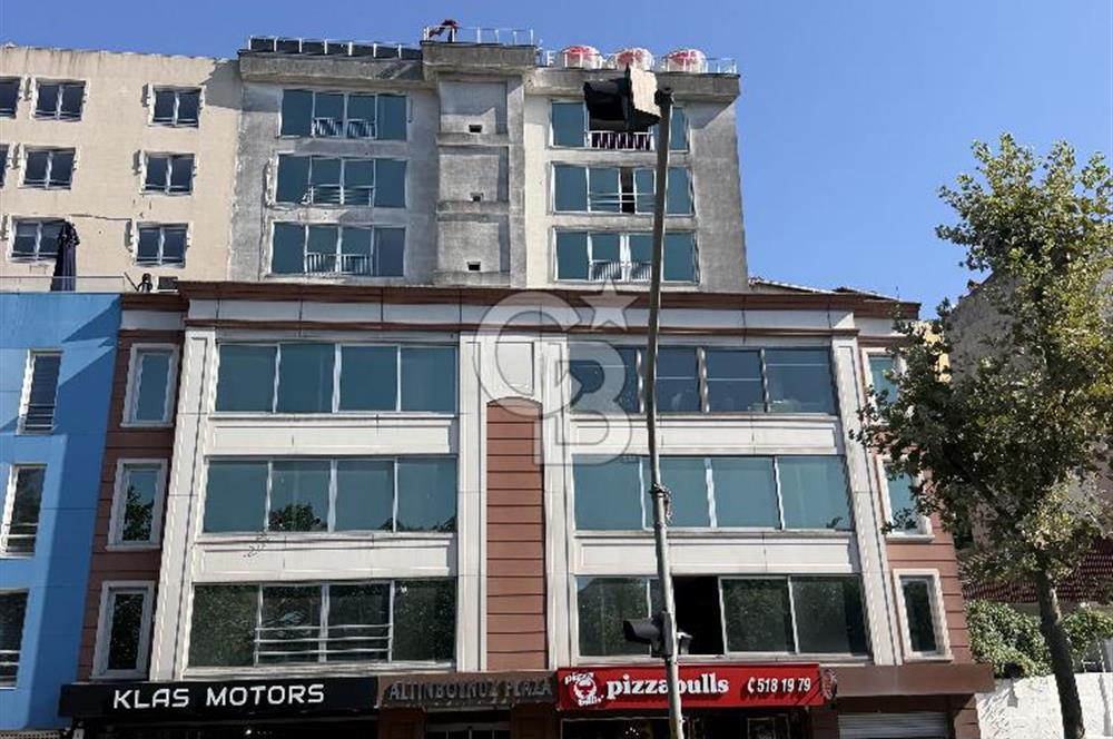 Haliç Manzaralı ve Teraslı! Plazada Dubleks Satılık Ofis