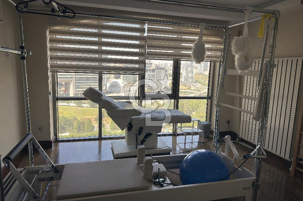 Ataşehir Uphill Kuleler'de Devren Kiralık Muayenehaneye Uygun