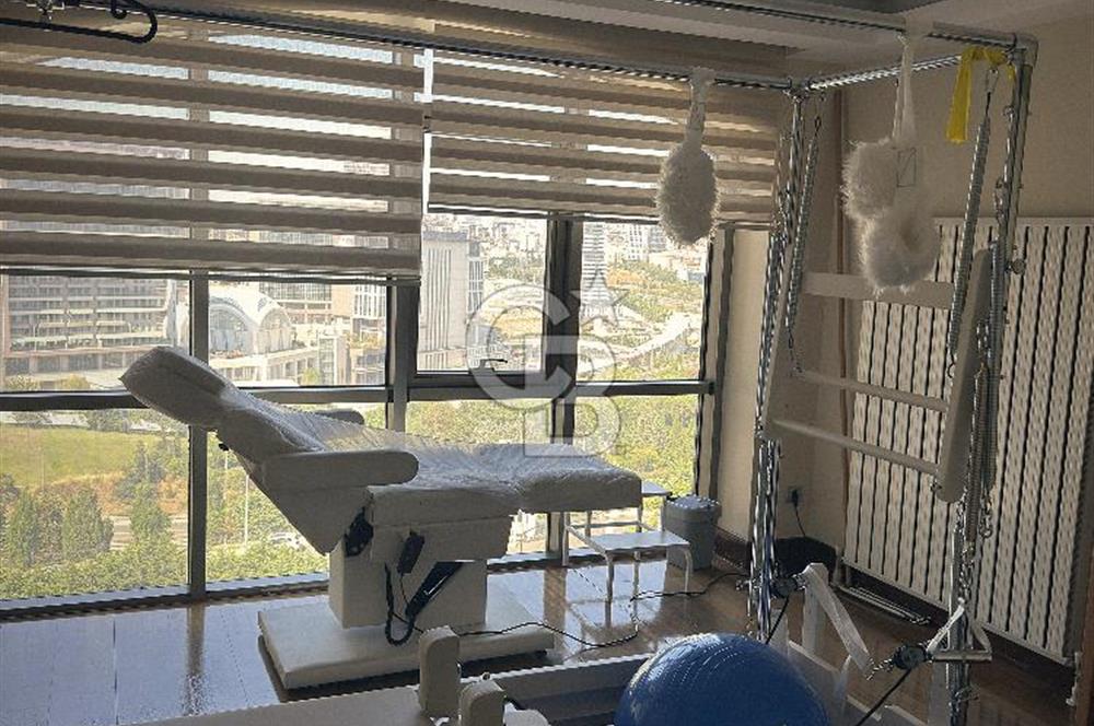 Ataşehir Uphill Kuleler'de Devren Kiralık Muayenehaneye Uygun