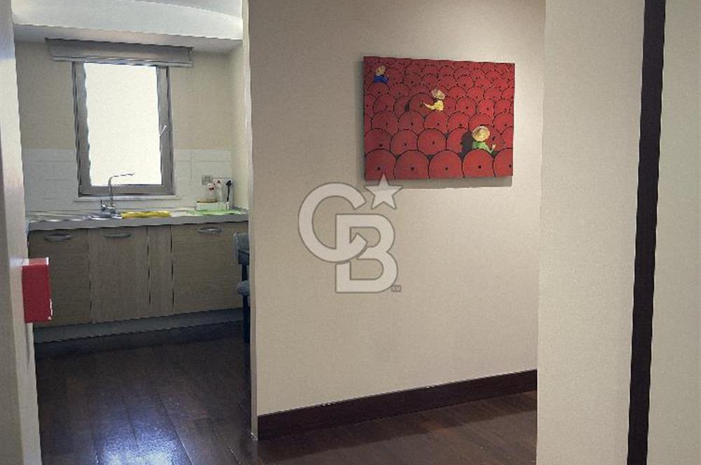 Ataşehir Uphill Kuleler'de Devren Kiralık Muayenehaneye Uygun