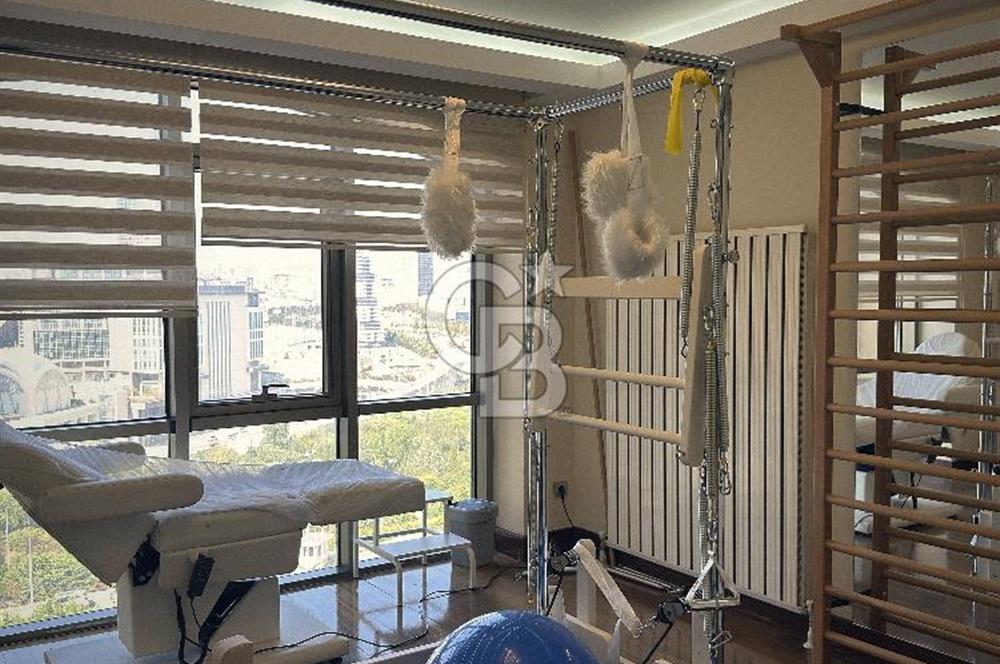 Ataşehir Uphill Kuleler'de Devren Kiralık Muayenehaneye Uygun