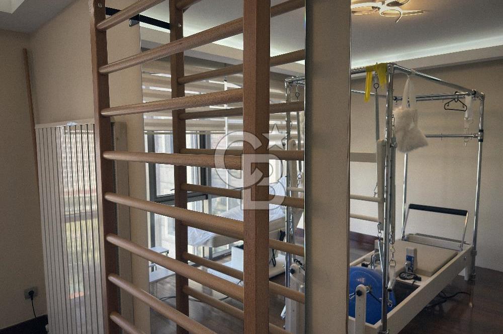 Ataşehir Uphill Kuleler'de Devren Kiralık Muayenehaneye Uygun