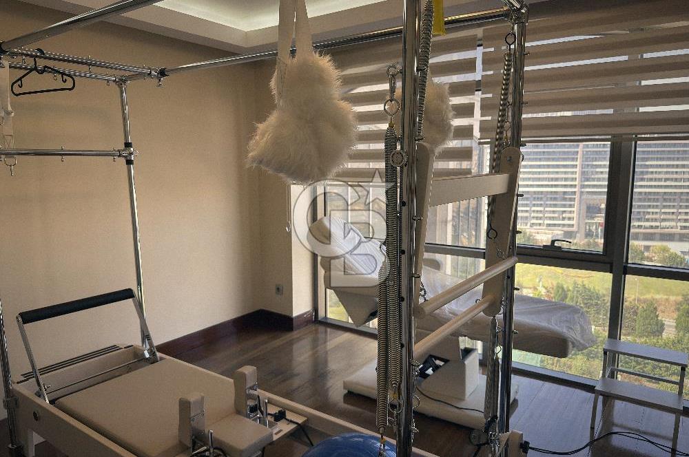 Ataşehir Uphill Kuleler'de Devren Kiralık Muayenehaneye Uygun