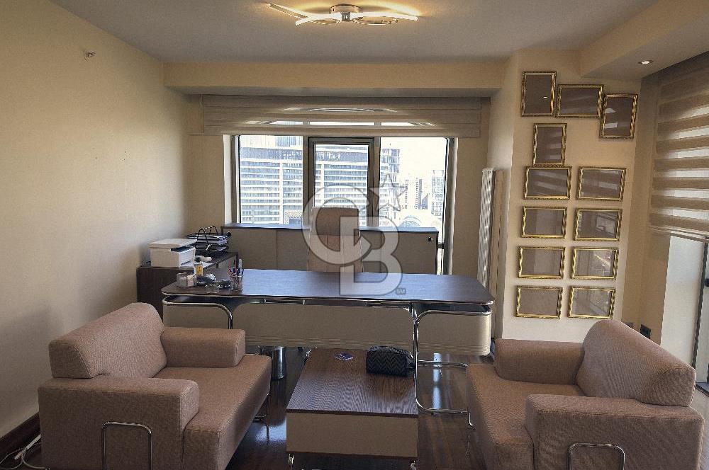 Ataşehir Uphill Kuleler'de Devren Kiralık Muayenehaneye Uygun