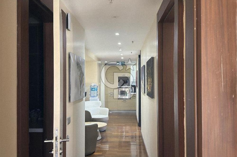 Ataşehir Uphill Kuleler'de Devren Kiralık Muayenehaneye Uygun