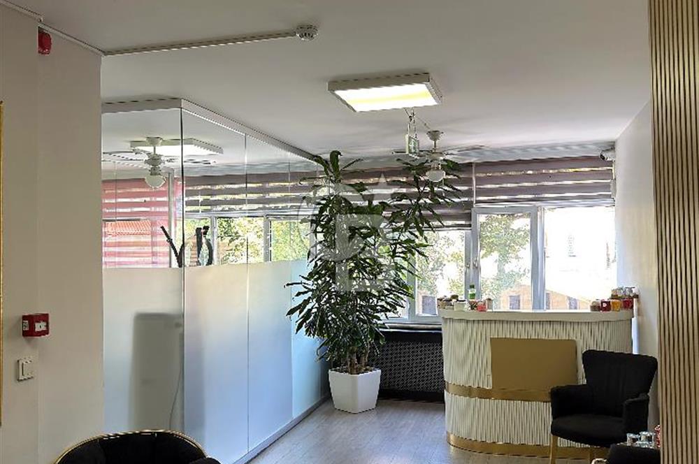 Şişli Cevahir AVM Yanı, Cadde Üstü 10 Yıllık Merkez