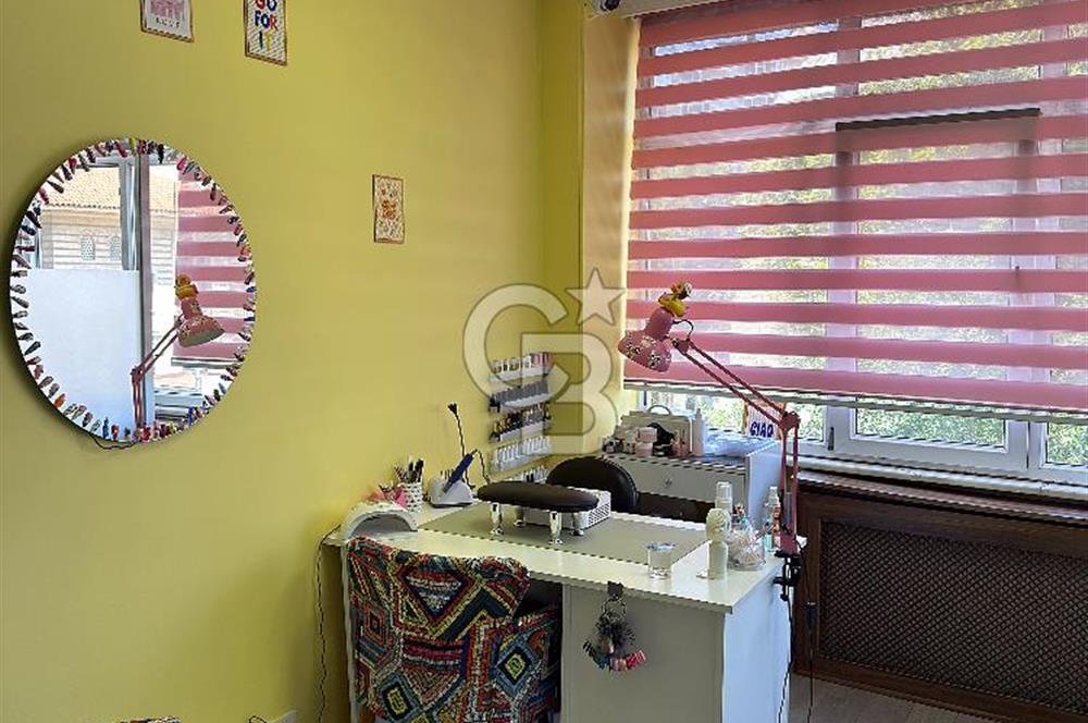 Şişli Cevahir AVM Yanı, Cadde Üstü 10 Yıllık Merkez