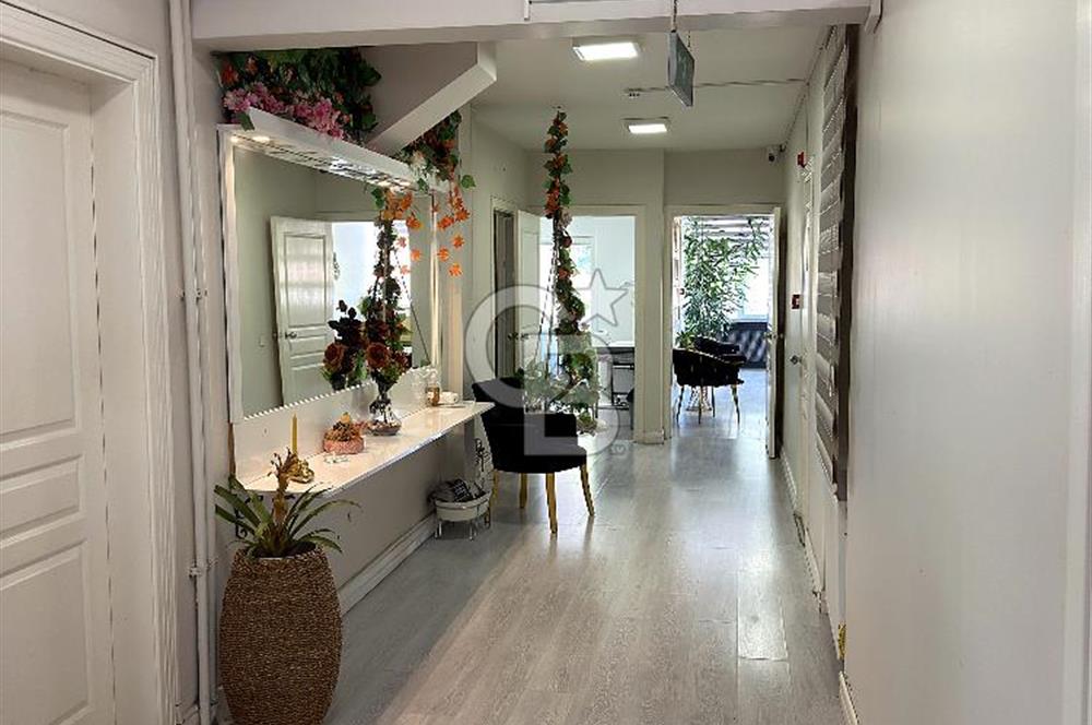 Şişli Cevahir AVM Yanı, Cadde Üstü 10 Yıllık Merkez