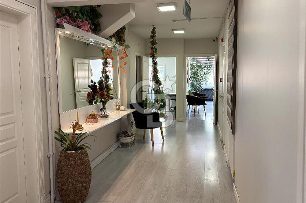 Şişli Cevahir AVM Yanı, Cadde Üstü 10 Yıllık Merkez