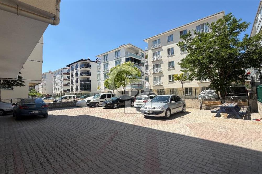 SİNCAN YENİKENT FEVZİ ÇAKMAK CADDE ÜZERİ SATILIK GENİŞ 3+1 DAİRE