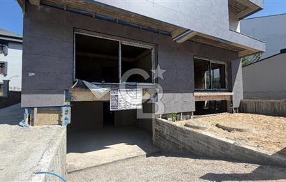 YAŞAMKENT MERKEZİ LOKASYONDA NATAMAM SATILIK KOMPLE BİNA