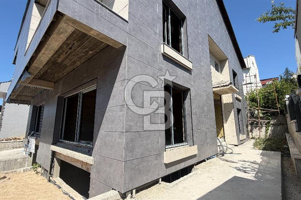 YAŞAMKENT MERKEZİ LOKASYONDA NATAMAM SATILIK KOMPLE BİNA
